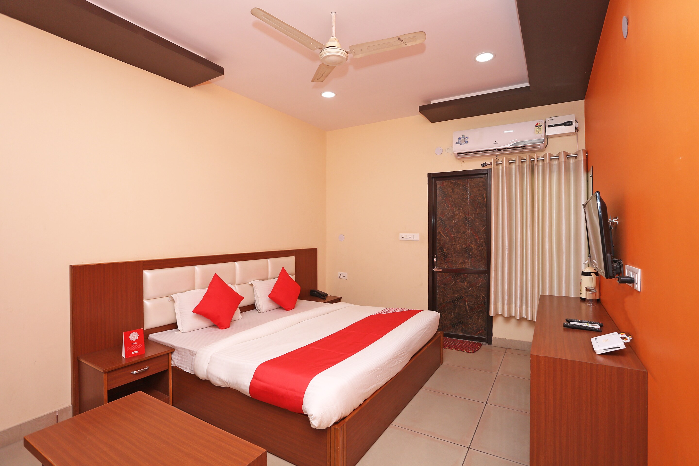 Hotels Muzaffarnagar  Price start     950