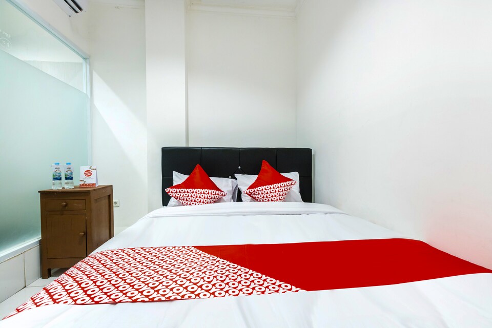 OYO 925 Grand Wijaya Bintaro, Ciputat, Tangerang