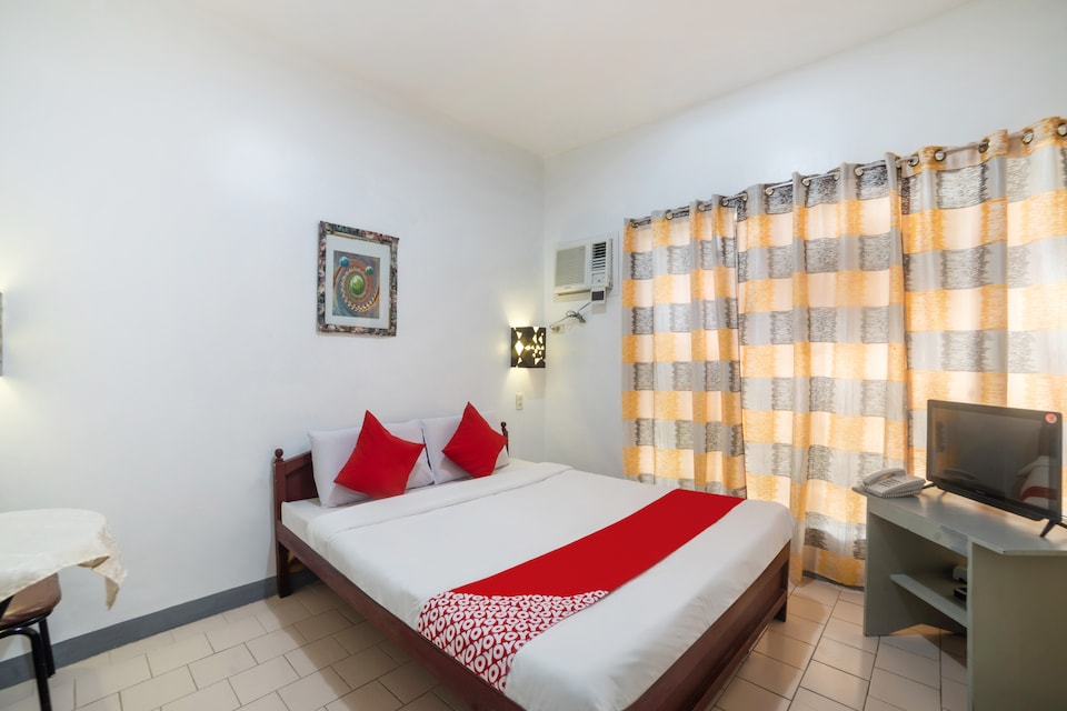 OYO 200 Ponce Suites Art Hotel, Davao City, Davao