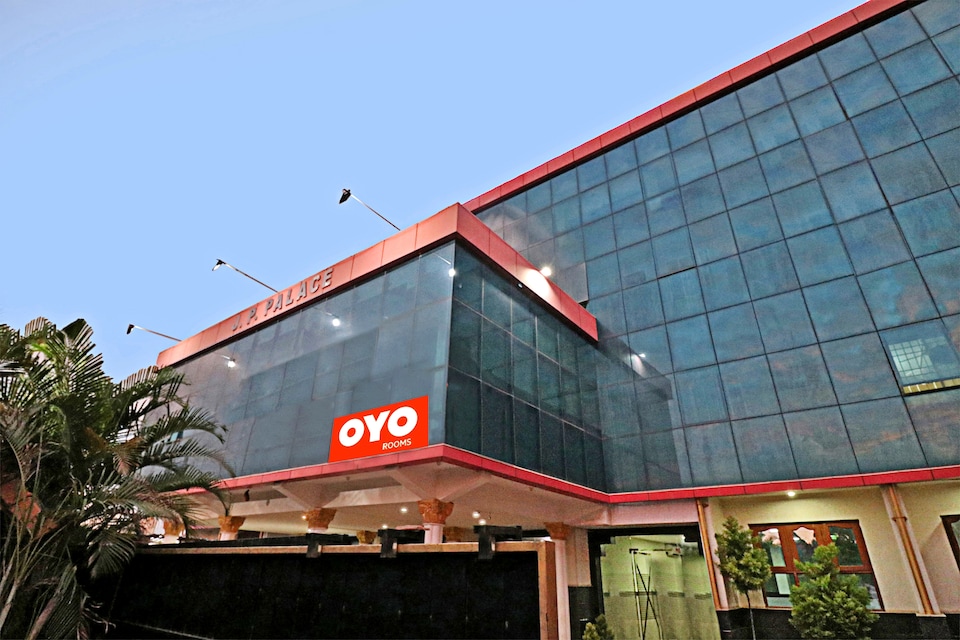 OYO J P Palace, Doddaballapura-Bangalore, Doddaballapura