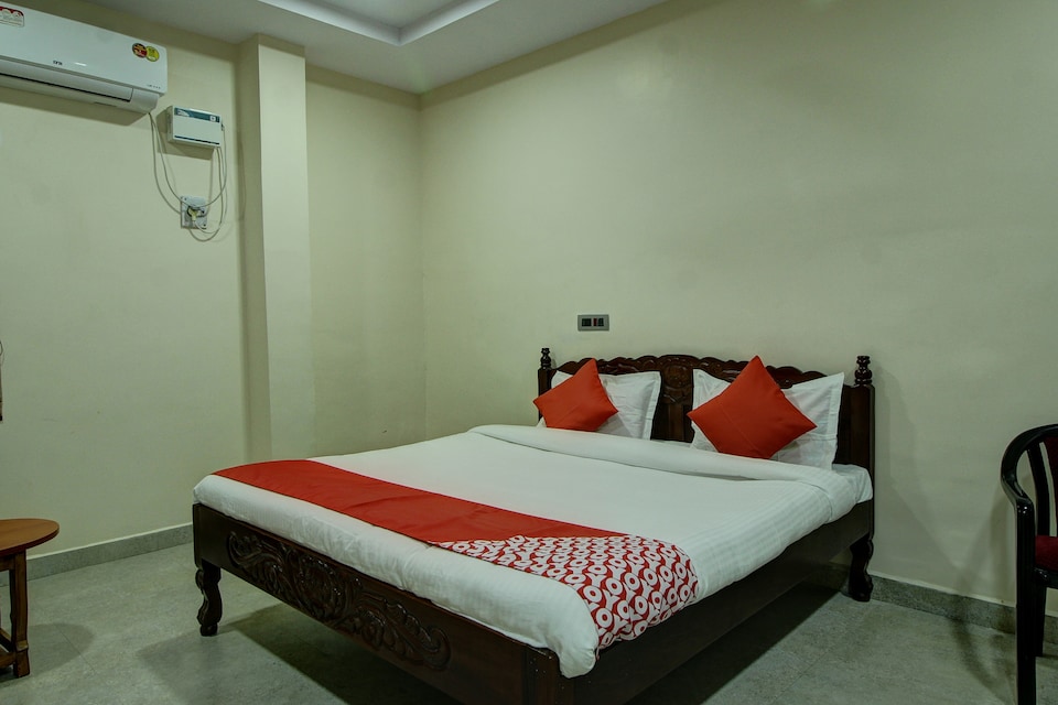 OYO 40129 Ssm Lodge, Thiruthani, Thiruthani