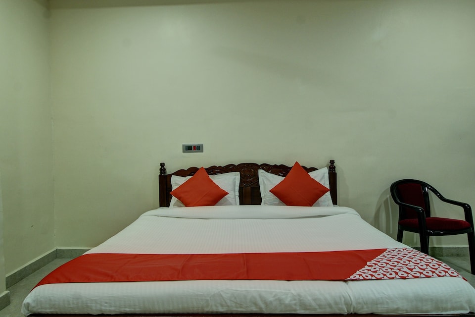 OYO 40129 Ssm Lodge, Thiruthani, Thiruthani