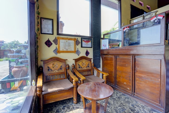 OYO 927 Carina Hotel 