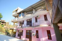 OYO Hotel Aaa And Restaurant