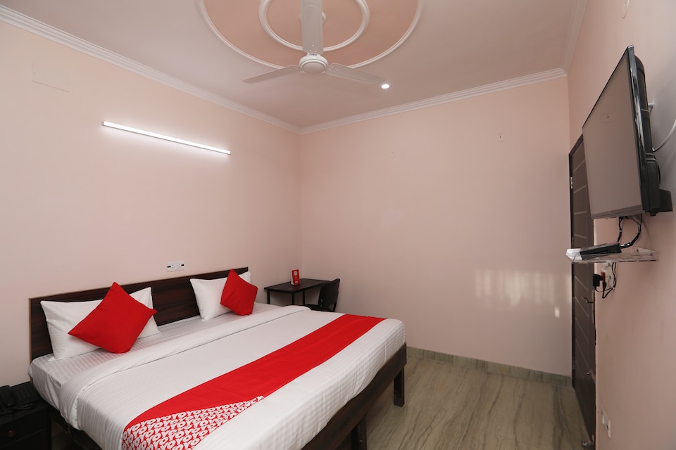 OYO 40164 Kanchan Sadan, Dwarka Delhi, Delhi