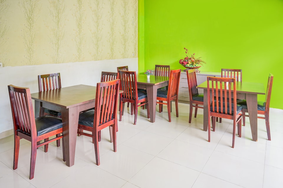 Hotel O Makassar near Pantai Losari formerly Hotel Astra Novilia, Losari, Makassar