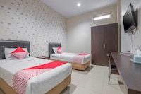 Hotel O Makassar near Pantai Losari formerly Hotel Astra Novilia