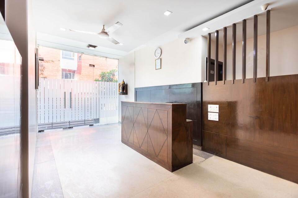 OYO 40186 Hotel Empire Inn, HUDA CENTRE 1, Gurgaon