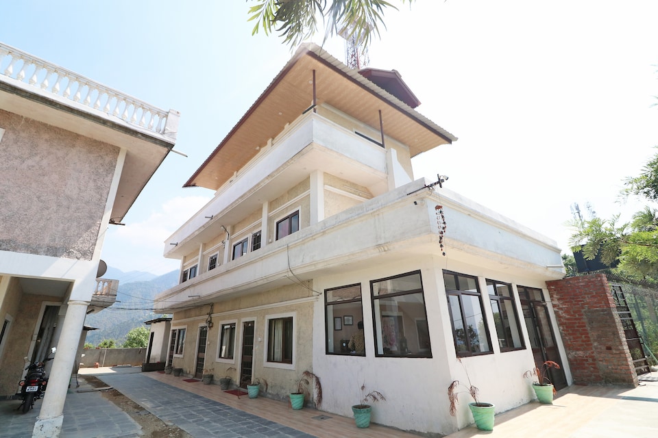 OYO 40193 Silver Oak, Banikhet, Dalhousie