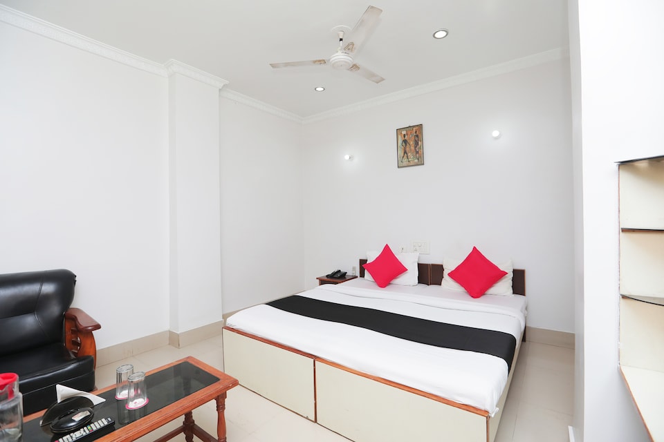 Capital O 40199 Hotel Kaushiki, Purnea, Purnea