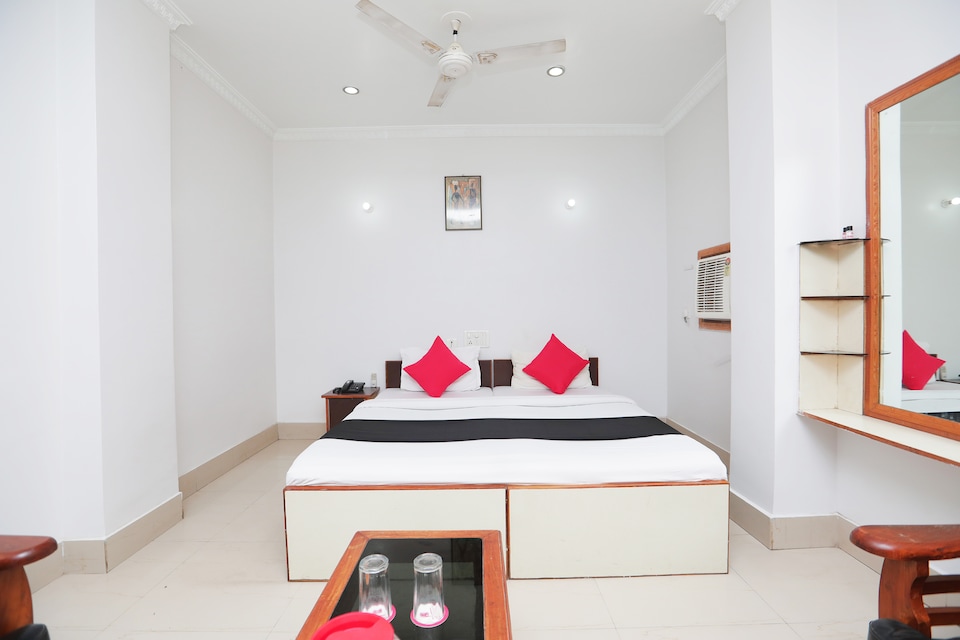 Capital O 40199 Hotel Kaushiki, Purnea, Purnea