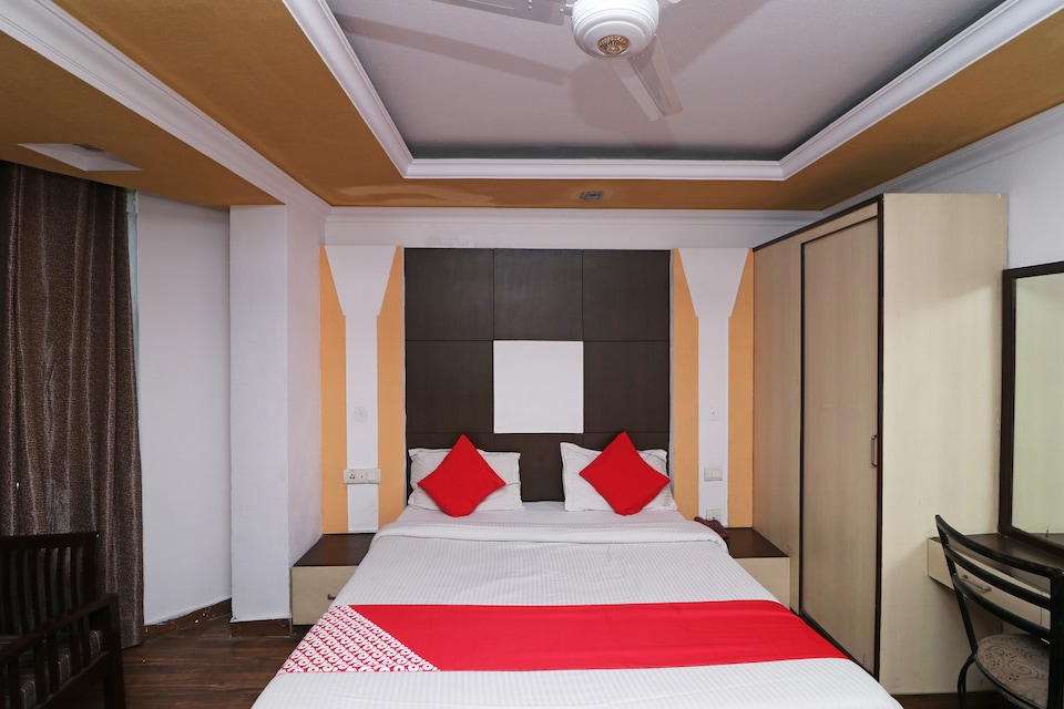 OYO 40222 Day Night, Dalhousie, Dalhousie