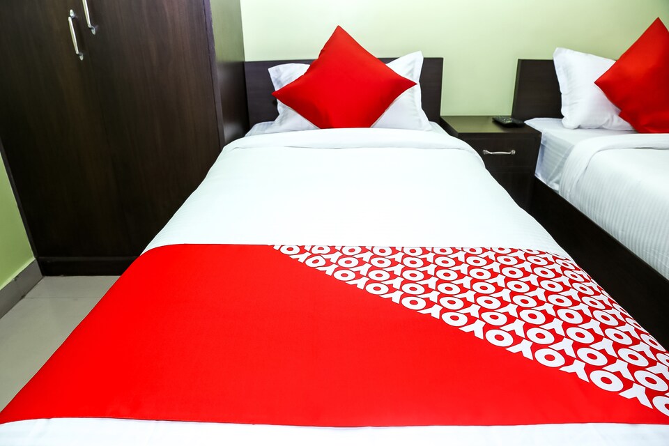 OYO 40236 Hotel Raat Din, Dharmanagar, Agartala