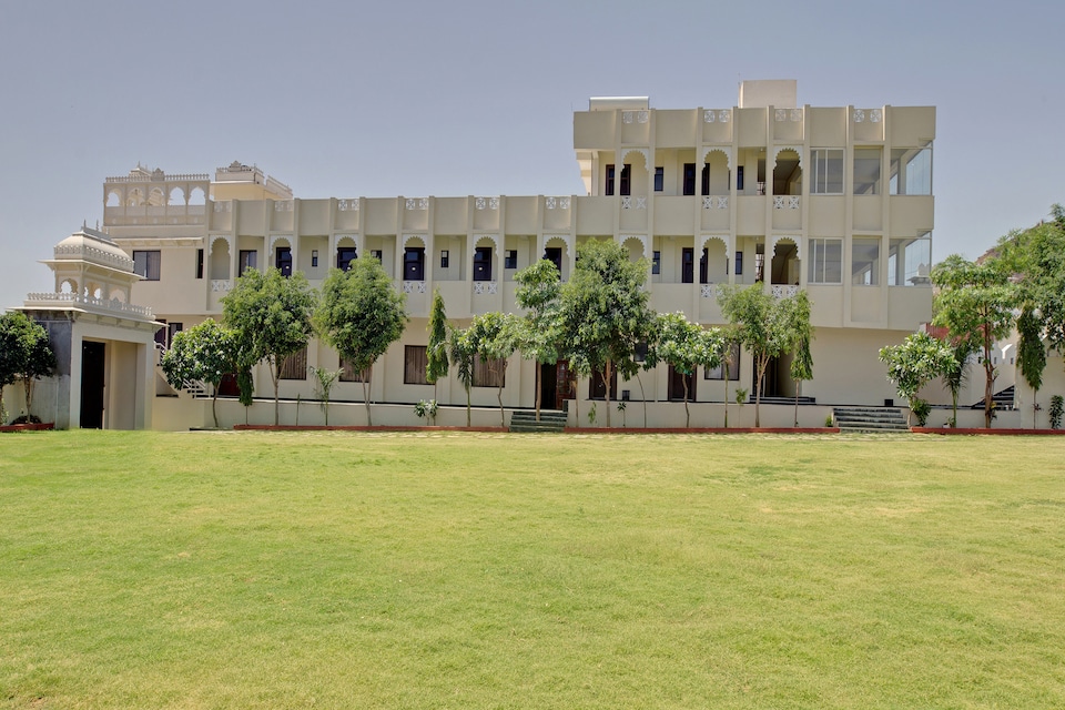 Capital O 40240 Maangarh Resort, Udaipur North, Udaipur