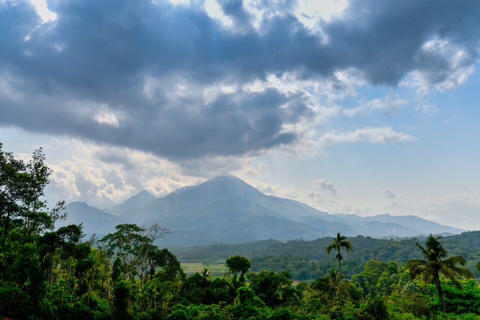 OYO Home 40259 Hill View Galaxy Villa, Kalpetta, Wayanad