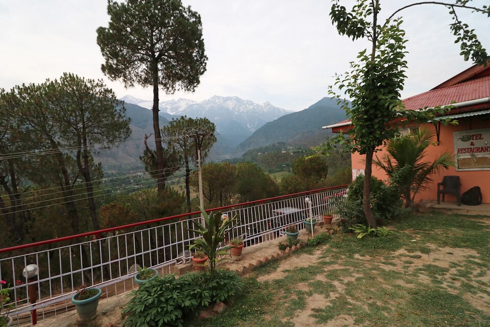OYO 40273 The Whispering Pines Hotel And Restaurant, Dharamshala, Dharamshala