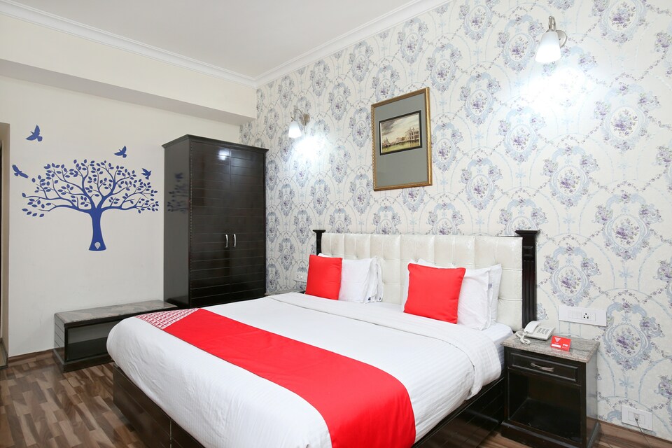 OYO 3789 Akashdeep 22, Central Chandigarh, Chandigarh