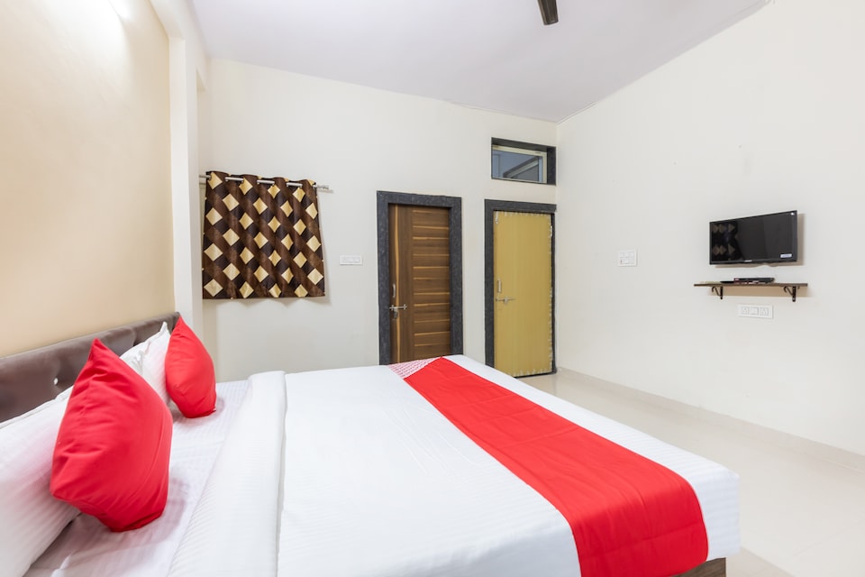  OYO 40281 Hotel Krishna's Residency, Vijay Nagar Indore, Indore