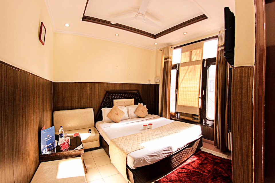 OYO 3790 Hotel Divshikha, Dharampur Kasauli, Kasauli