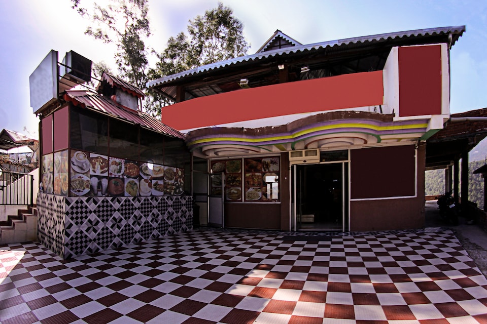 OYO 3790 Hotel Divshikha, Dharampur Kasauli, Kasauli