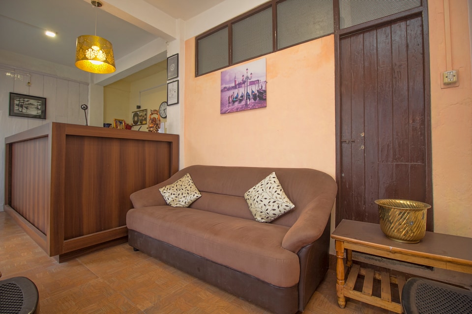OYO 40299 Shibani Homestay, New Jalpaiguri Station Area Siliguri, Siliguri