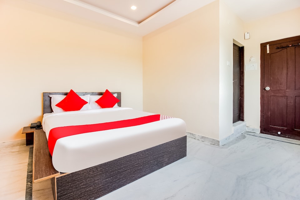 OYO R Square Inn, LB Nagar - Ramoji, Hyderabad