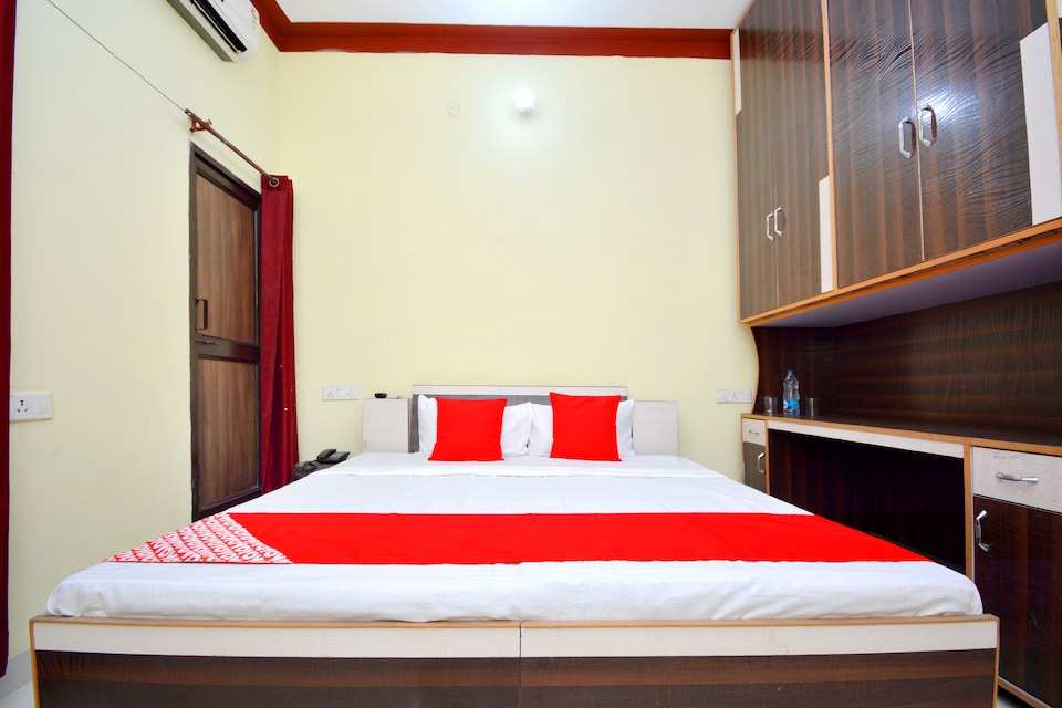 OYO 40306 White House, Jalandhar, Jalandhar