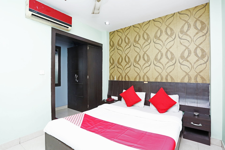 SPOT ON 40309 Hotel Adarsh Palace, Rourkela, Rourkela