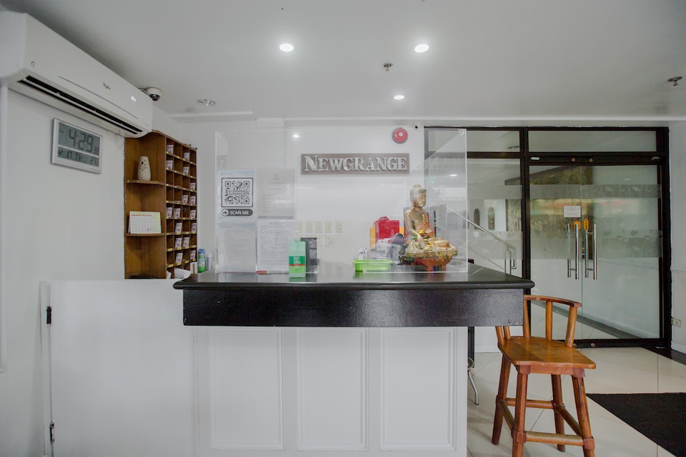 Capital O 201 Newgrange Condotel , South Triangle Manila, Quezon City