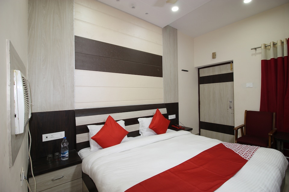 OYO 40320 Hotel Soni International, Khalilabad, Khalilabad