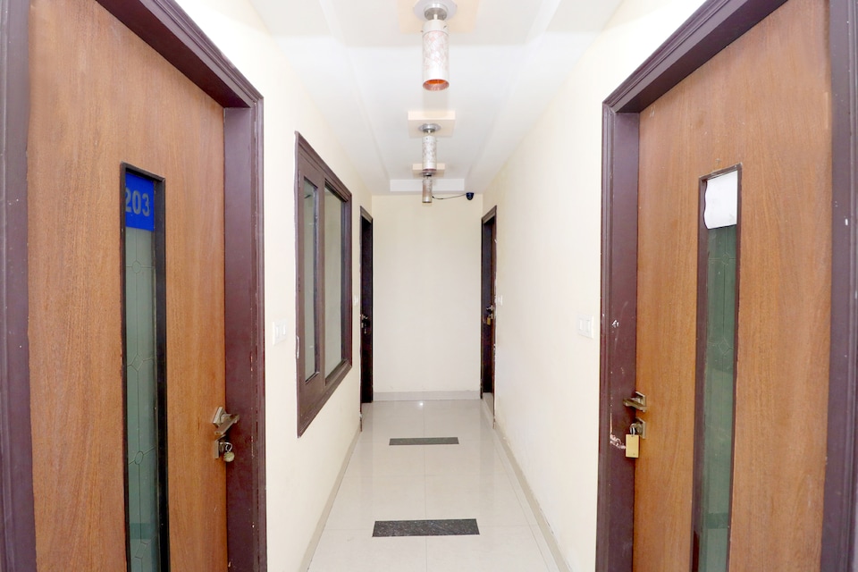 OYO 40329 Hotel Alaknanda, Mall Road Bathinda, Bathinda