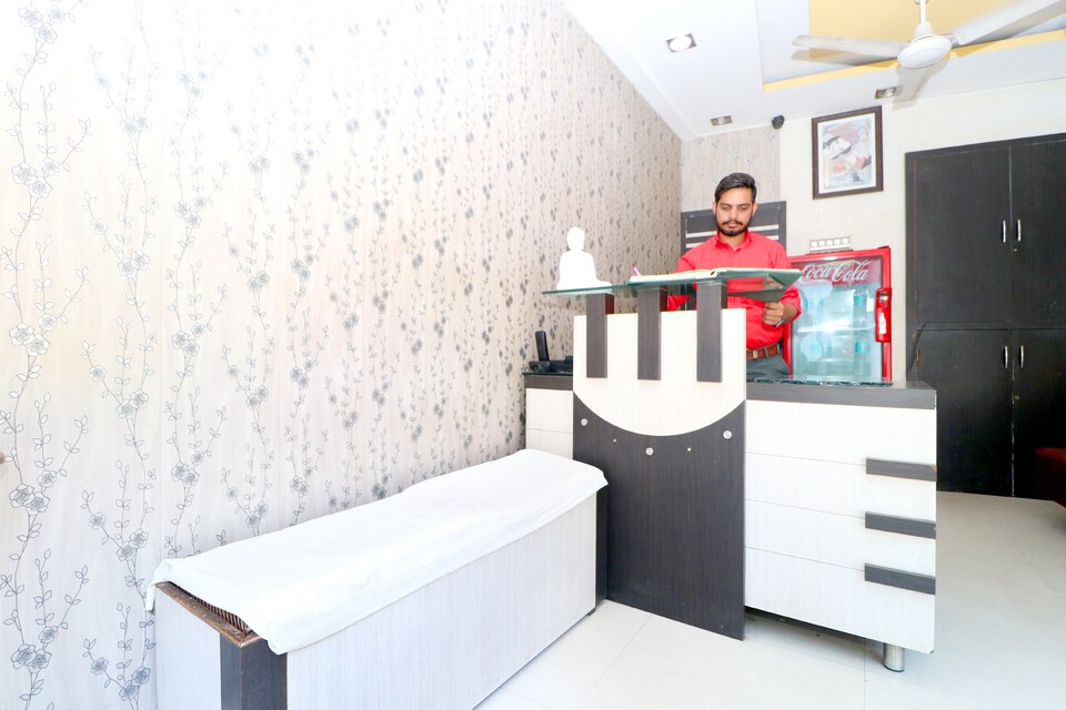 OYO 40329 Hotel Alaknanda, Mall Road Bathinda, Bathinda