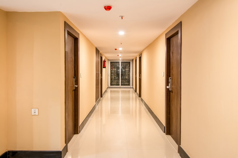 Collection O 40330 Rosee Wood, MVP Colony Visakhapatnam, Visakhapatnam