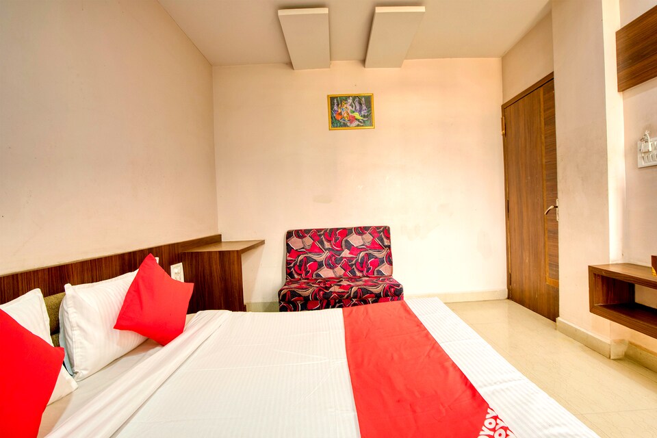 OYO 40401 Sai Palace, Main Market Ujjain, Ujjain