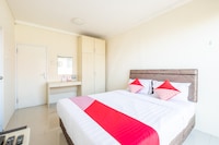 OYO Collection O 935 Bongo Residence