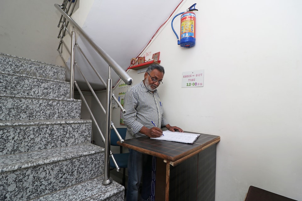 Hotel O  kumbh prayag guest house, Rambagh Allahabad, Prayagraj