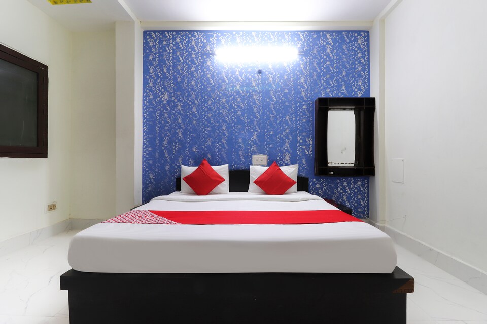 OYO 40431 Hotel Amar Prem, Charbagh Lucknow, Lucknow