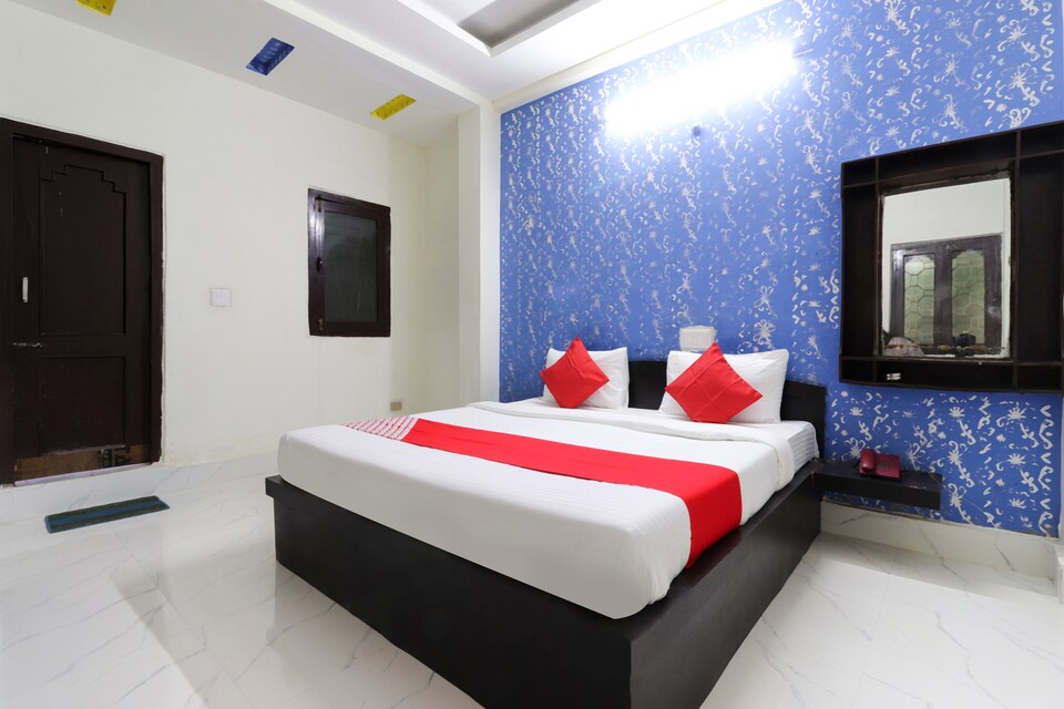 OYO 40431 Hotel Amar Prem, Charbagh Lucknow, Lucknow