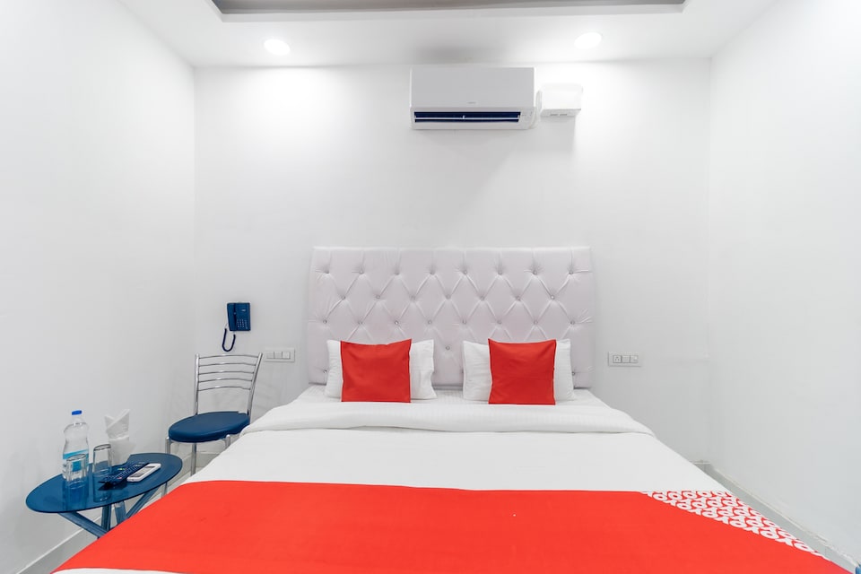OYO 40460 Blueheron Homestays, Zirakpur, Zirakpur