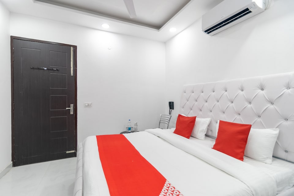 OYO 40460 Blueheron Homestays, Zirakpur, Zirakpur