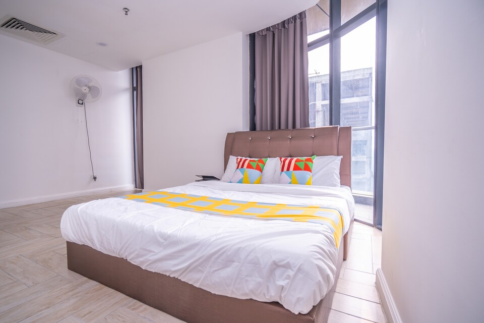 OYO Home 1124 Incredible 1br Empire City Marriot , Damansara Perdana, Petaling Jaya