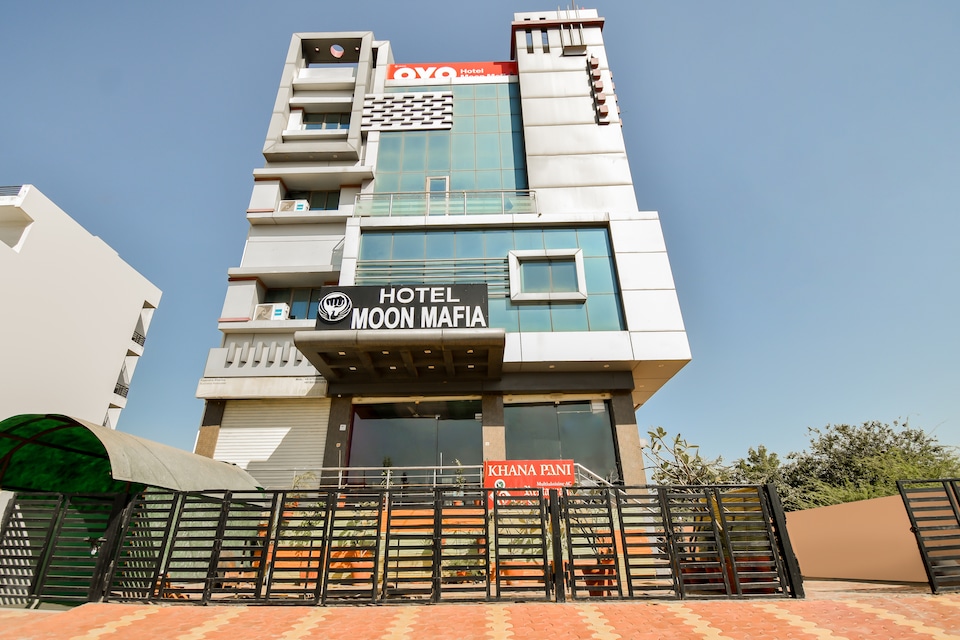 OYO 40466 Hotel Moon Mafia, Jaipur Airport, Jaipur