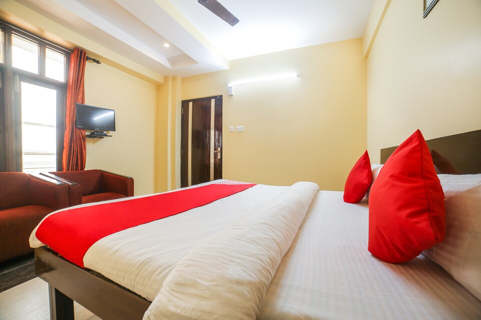 OYO 40467 Hotel Swastik, Dehradun Railway Station, Dehradun