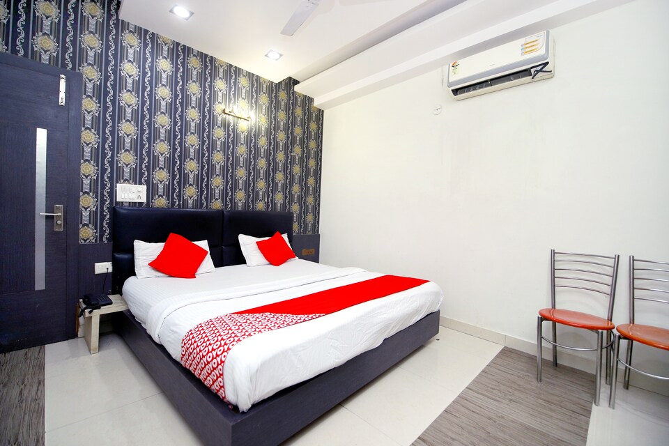 OYO 40491 Hotel Golden Palace, Hisar, Hisar