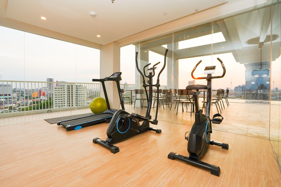 Collection O 11 Life Style Surabaya, Gubeng, Surabaya