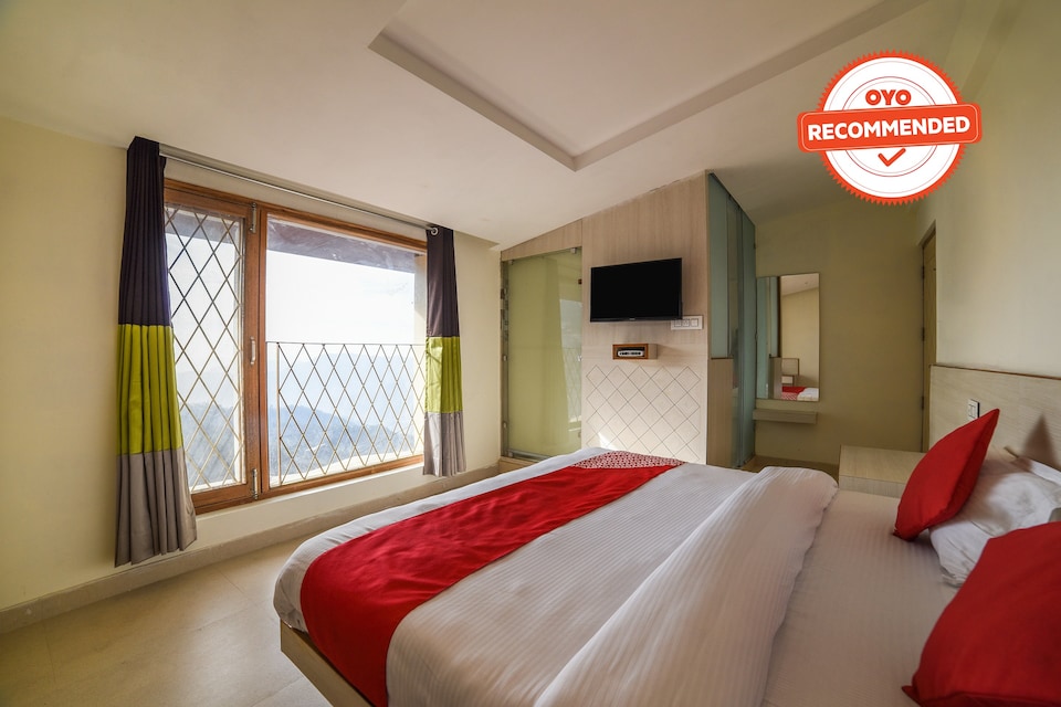 Flagship 40500 Hotel Mid Town, The Mall Road-Shimla, Shimla