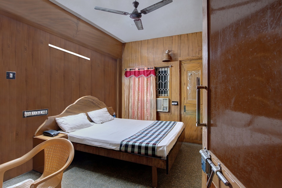 SPOT ON 40505 Hotel Indhra, Cumbum, Cumbum