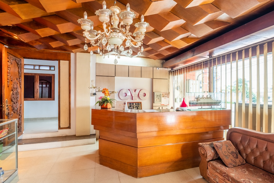 OYO 943 Hotel Azalea Syariah, Garut Kota, Garut