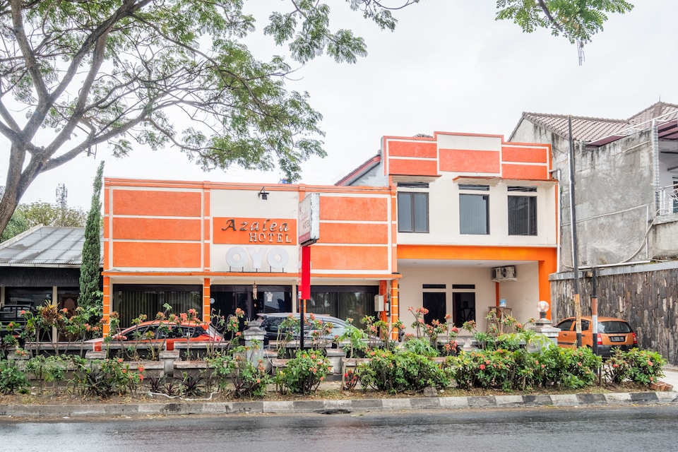 OYO 943 Hotel Azalea Syariah, Garut Kota, Garut