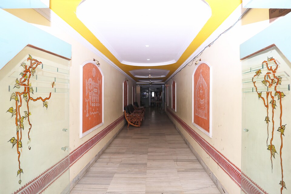 OYO Flagship Hotel Kama's Inn, Behrampur, Behrampur